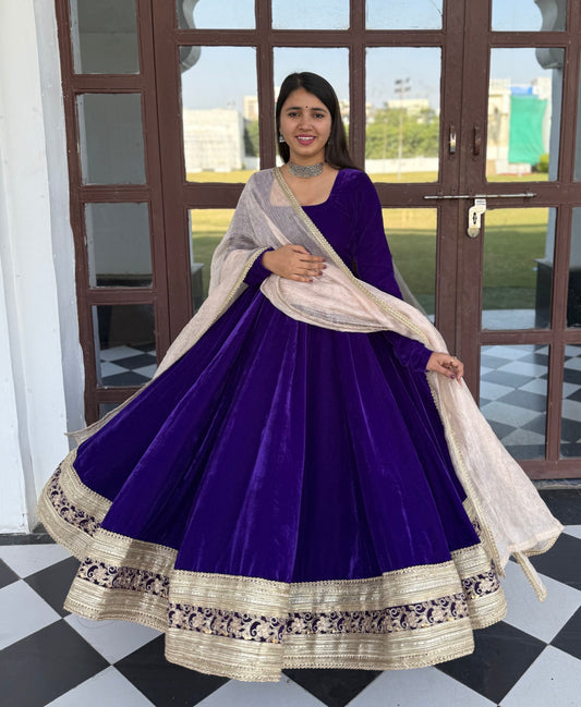 Dilbaro Velvet Anarkali