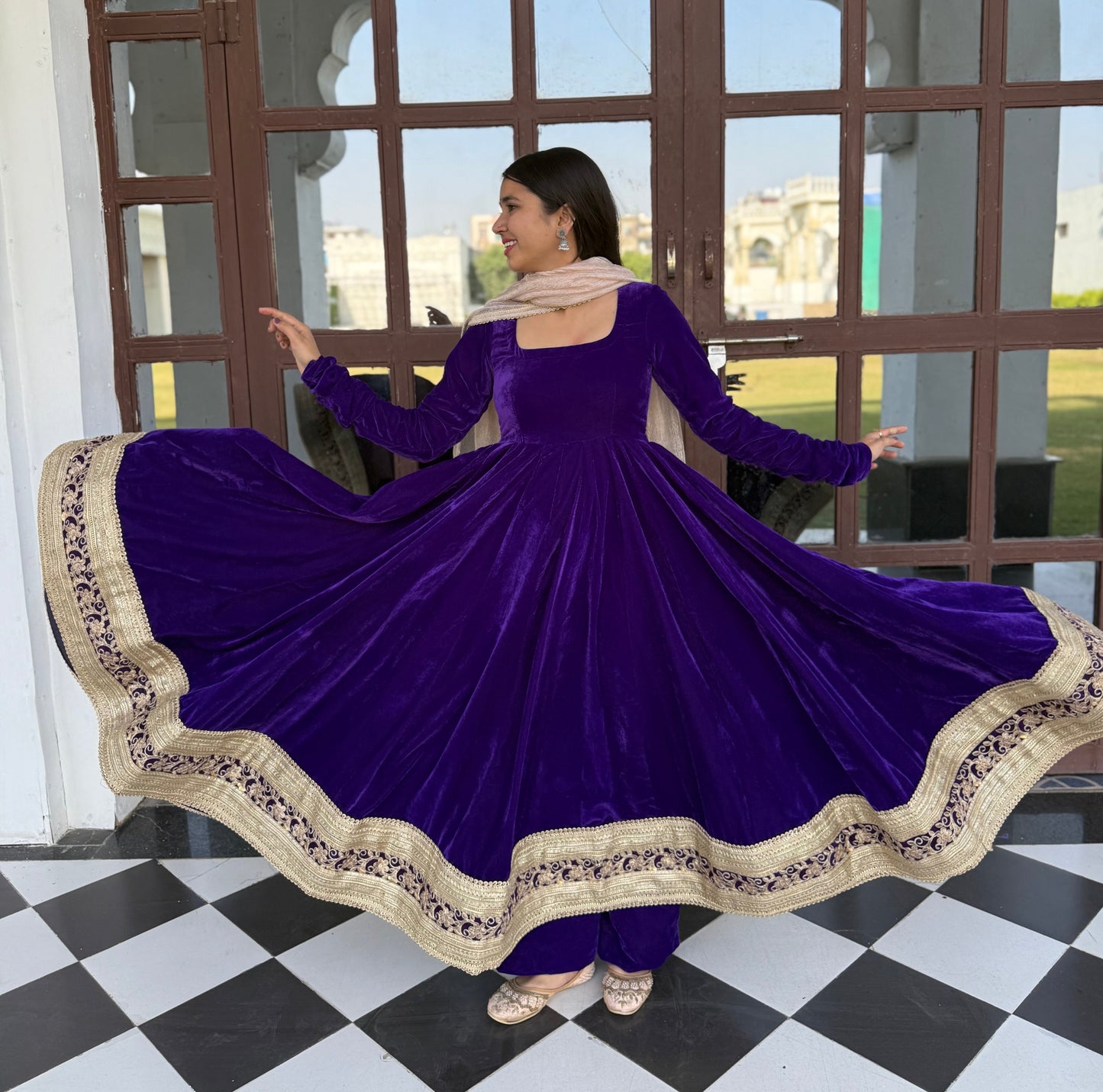 Dilbaro Velvet Anarkali