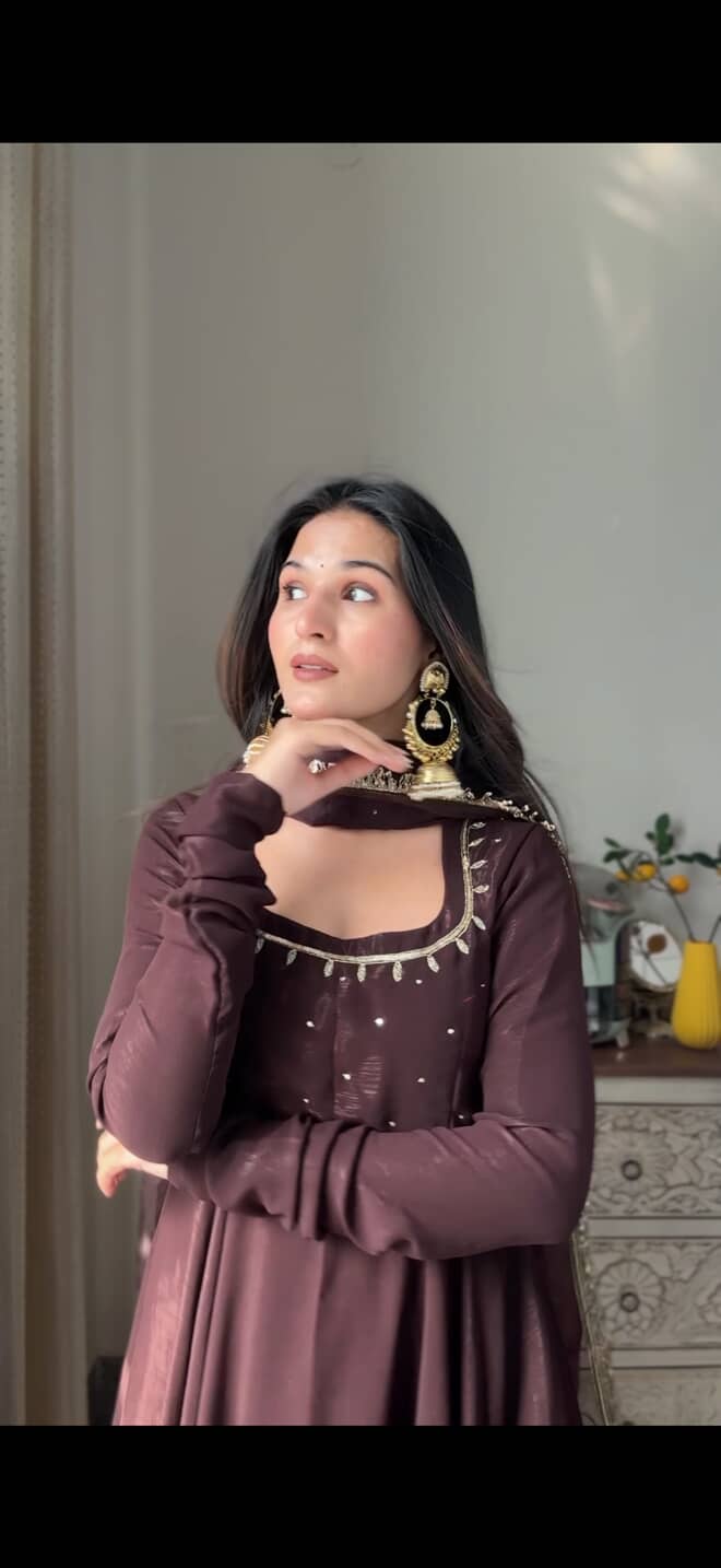 Brown_e_Noor Anarkali